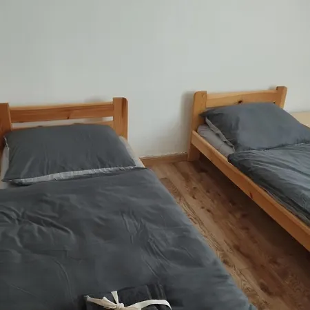 Az Pro 6 Osob
