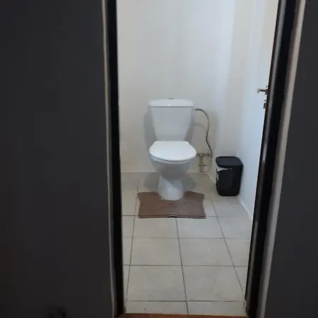 Az Pro 6 Osob Lägenhet